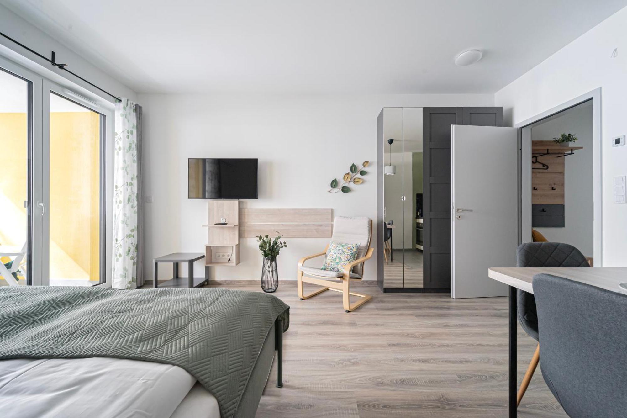 Westside Garden Apartments By Urbanrent Budapest Extérieur photo